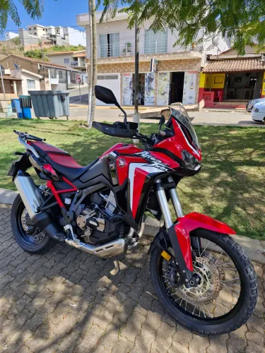 Africa Twin DCT AUTOMÁTICA 2021