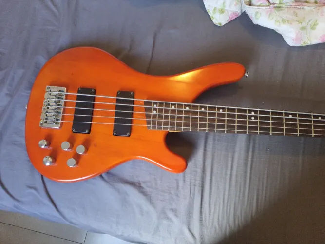Contra baixo Michael BM505 5 cordas, pre modificado