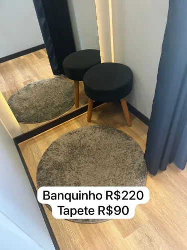 Vendo banquinho e tapete 