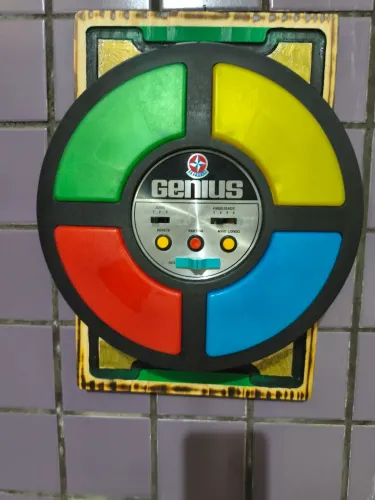 Genius Estrela Original em Placa Decorativa Anos 80