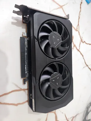 Placa de vídeo rx7600 xfx founders 