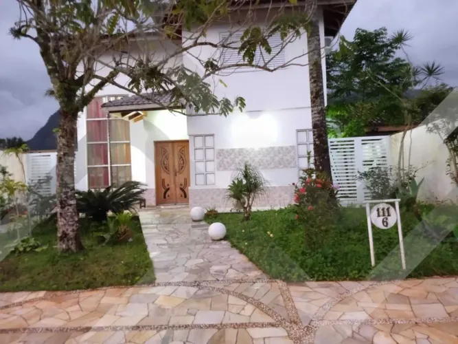 Excelente Sobrado em Bertioga - Condomínio Morada da Praia de 3 dormitórios, sala 3 ambien