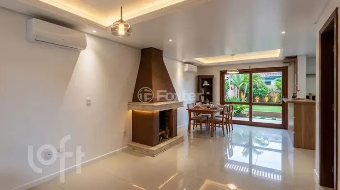 Casa 3 dormitórios com piscina no Lagos de Nova Ipanema