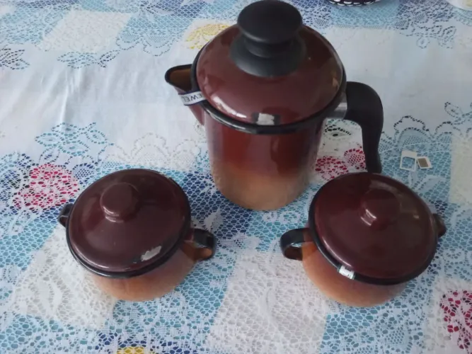Jogo de Cozinha Esmaltado Marrom (Leiteira + 2 Açucareiros) - Estilo Retrô