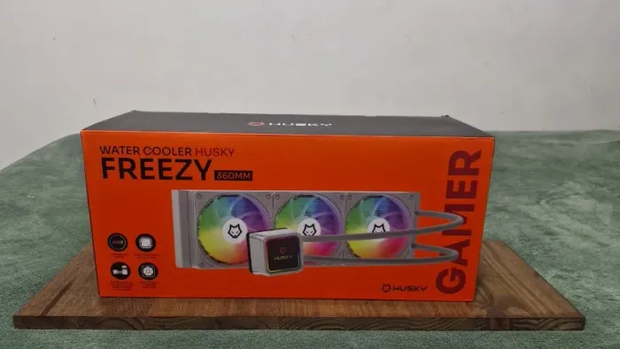 Water Cooler Husky Freezy 360mm Branco ARGB. Nunca Instalado
