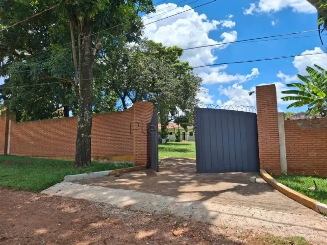 Chácara à venda e para locação com 6 quartos no Recanto dos Dourados, Campinas.