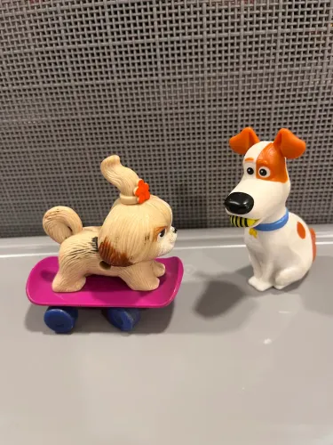 Lote 2 Bonecos Coleção Pets: A Vida Secreta Dos Bichos (Max + Daisy)
