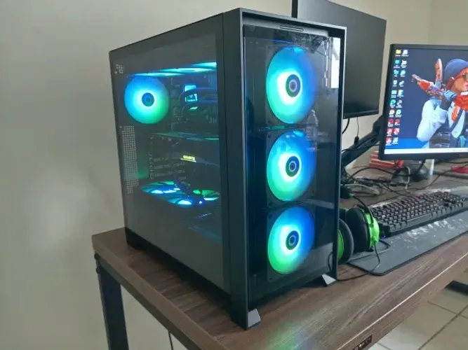 PC Gamer Ryzen 5700x, RX 7600 8GB, 32GB RAM, 2.5TB NVMe, Water Cooler 360