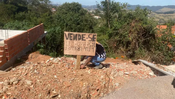 Vendo terreno em Cabreúva 