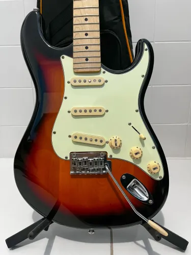 ? Guitarra Tagima T635 Classic Series Woodstock