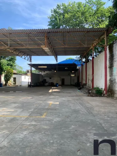 Galpão com 1880m² em Santa Cruz da Serra