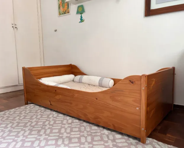 Cama infantil Tok Stok em ótimo estado