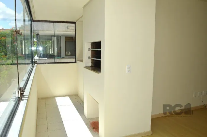 Excelente apto.2 dorm. com 1 suíte, churrasqueira e 1 vaga na Rua Olavo Bilac
