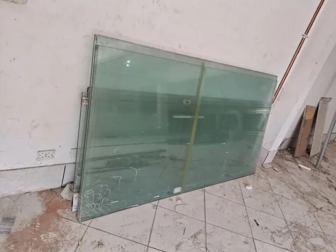 Portas de vidro usadas de loja um 10 metro metros mas ou menos 