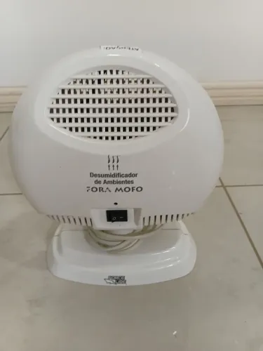 Desumidificador de ambientes / Antimofo