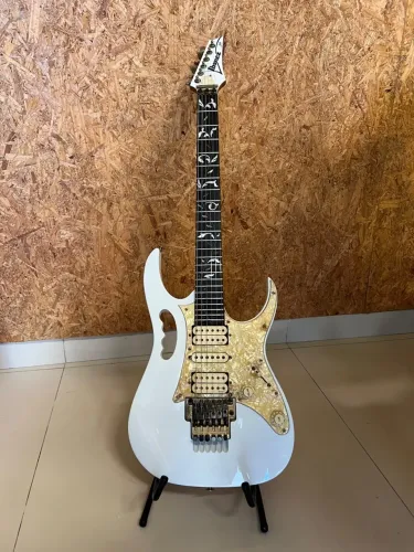 Guitarra elétrica Ibanez Jem 777