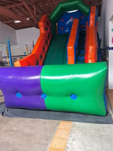 Vendo tobogã premium