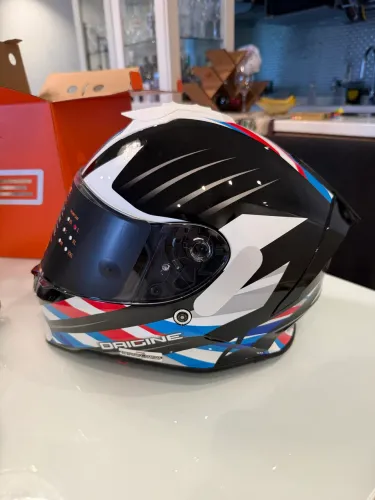 Capacete 62 Dínamo Foolish novo, nunca usado