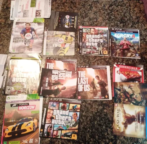Encartes e manuais originais de jogos