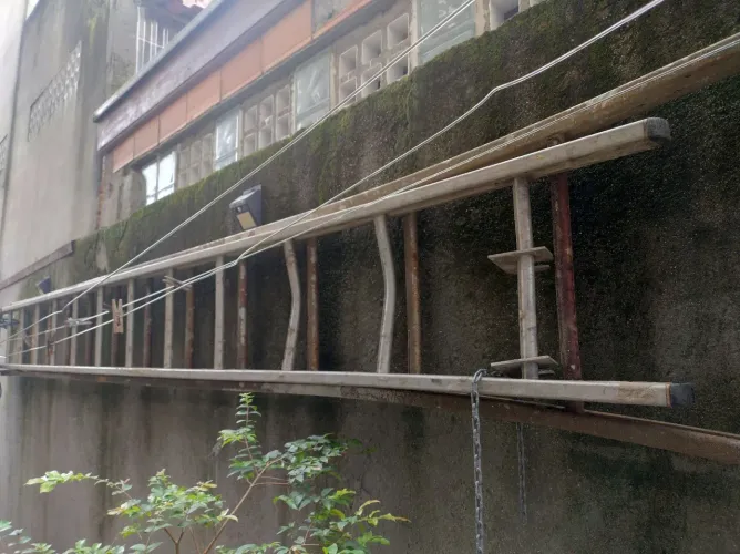 Escada em Alumínio Extensão 12 degraus