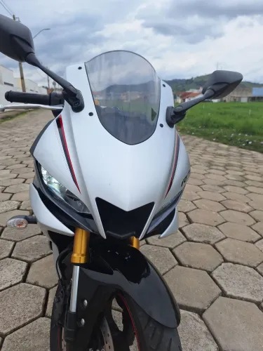 VENDO OU TROCO YAMAHA R3
