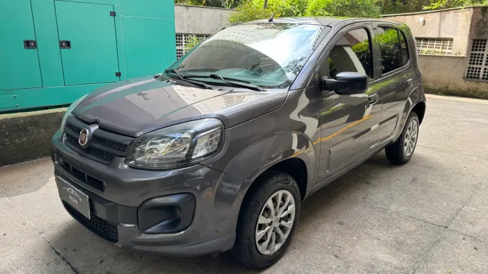 Fiat Uno Attractive 1.0 EVO Fire Flex 8V 5P 2021