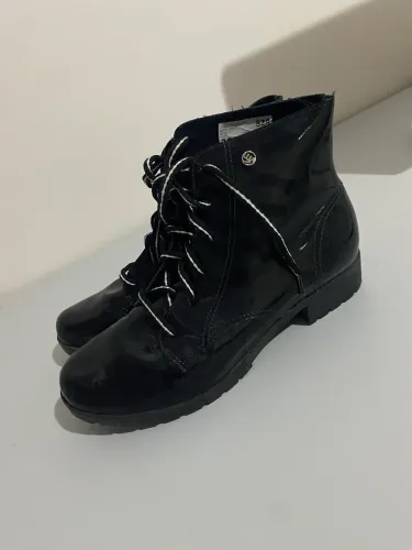 Bota Preta Verniz Via Marte