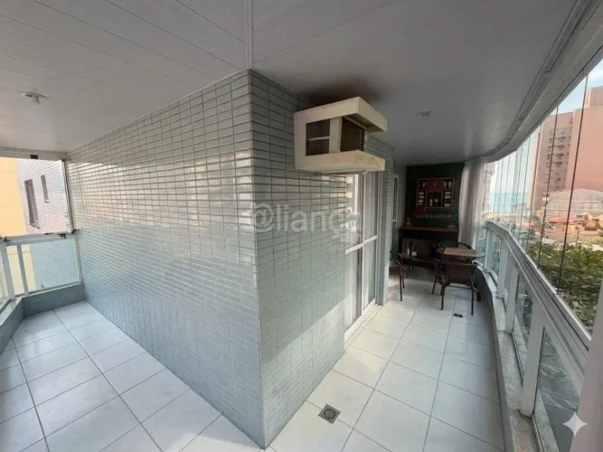 Apartamento 2 quartos, sendo 1 suíte, semi mobiliado, Praia da Costa, Vila Velha.