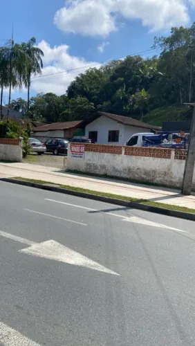 Casa com 2 lotes bairro boermewaldt