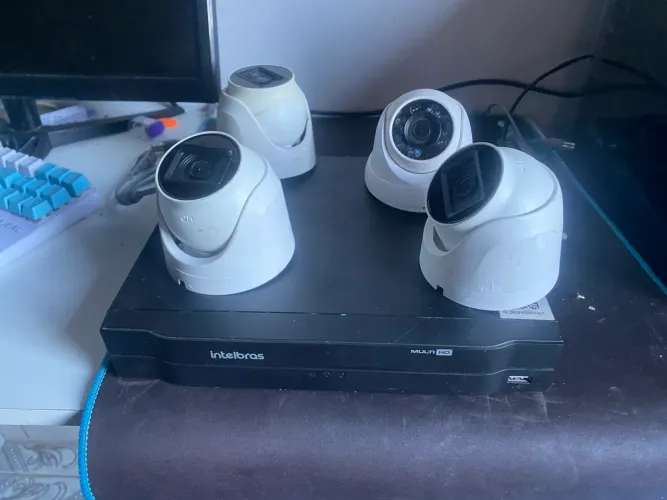 VENDO DVR INTELBRAS COM HD 1TB
