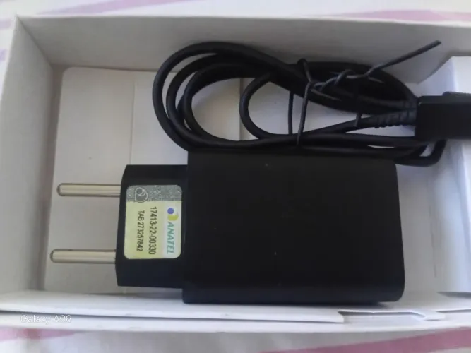 Vendo carredor Motorolla turbo original,com 2 entradas tipo C