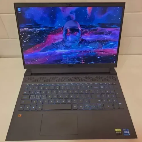 DELL G15 (i7-11800H, RTX 3060, 16GB, 512GB NVME..)