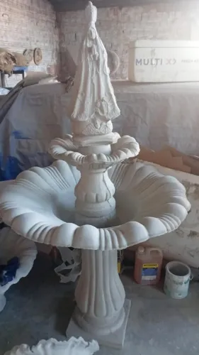 ? Fonte de Cimento Nossa Senhora Aparecida - Elegância, Fé e Tranquilidade para seu Jardi
