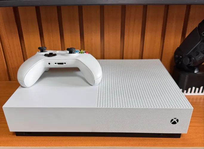 Xbox one S 1tb - troco ps3 / ps4 / ps5 / Xbox