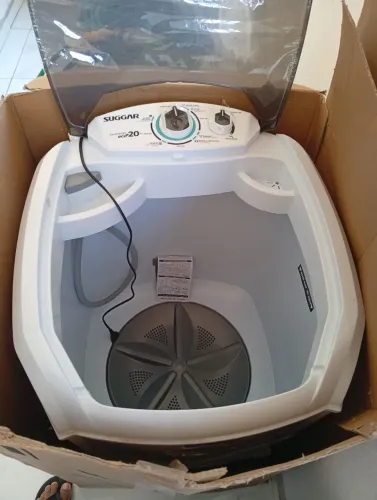 Vendo tanquinho de lavar roupa nunca usado, aceito ofertas 