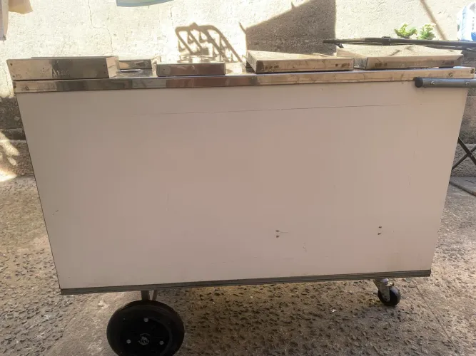 Carrinho de cachorro quente