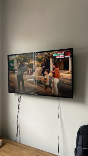 Smart TV LG 43" Full HD (Modelo 43LH5700)