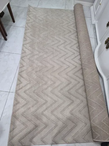 Tapete semi-novo menos de 1 ano de uso, lavado e higienizado