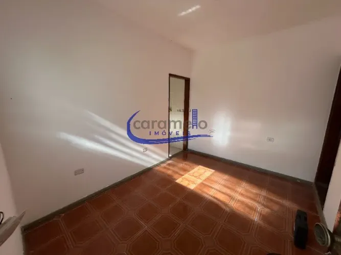 Casa para locação em São Paulo-SP, Vila Mangalot: 2 quartos, 1 sala, 1 banheiro, 45m². Ven
