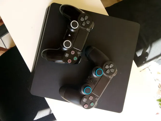 PS4 Slim 1Tb