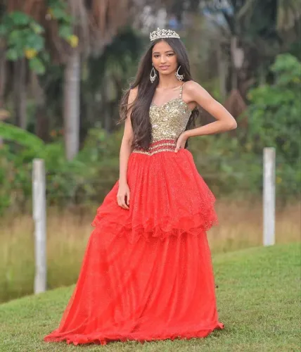 VESTIDO DE 15 ANOS 2 em 1 - Longo e Curto | Vermelho com Dourado
