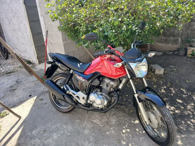Vendo ou troco por carros