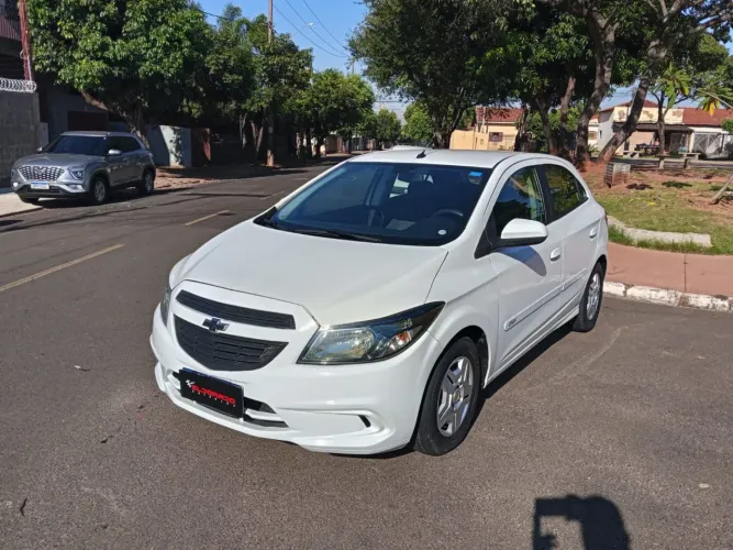 Chevrolet Onix JOY Hatch 1.0 8V Flex Mec. 4P 2019