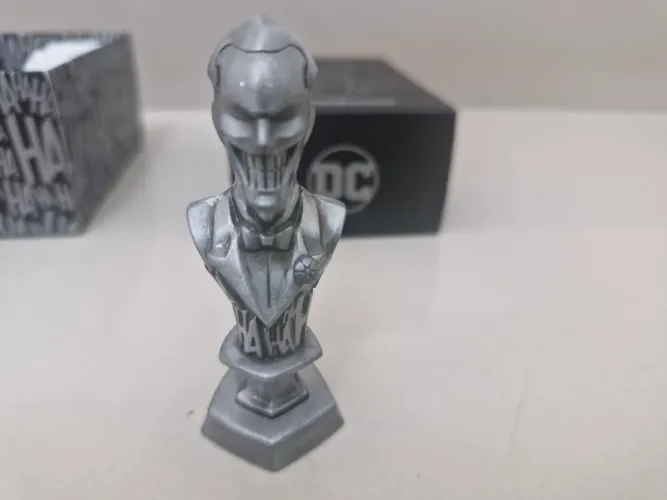 Action Figure- Coringa/Joquer Dc Comics (Omelet Box)