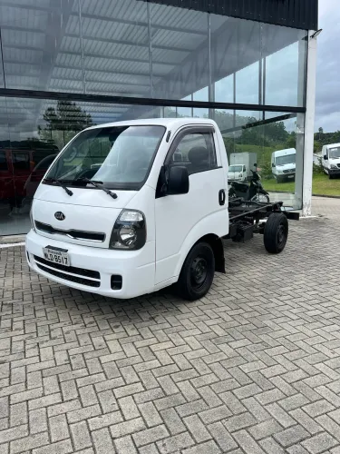 Kia Motors Bongo K-2500 2.5 4X2 TB Diesel 2013