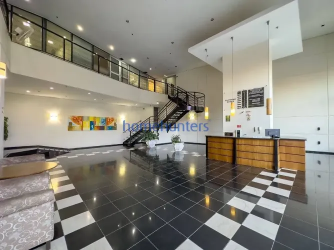 Sala em prédio comercial para locação,100m2 por R$ 5000,00 no Cambui- Av. José de Sousa Ca