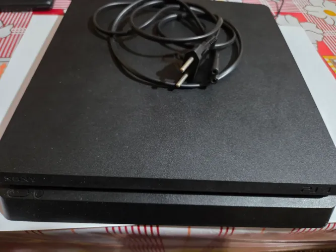 Ps4 slim