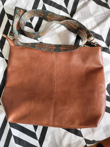 Bolsa em corino elegante cor marrom - Nova 