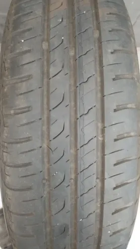 Roda aro 14 Ford com pneu 175/70/14