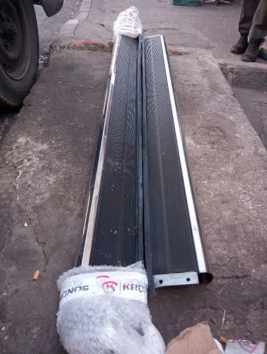 Par de Estribos laterais Hyundai ix35